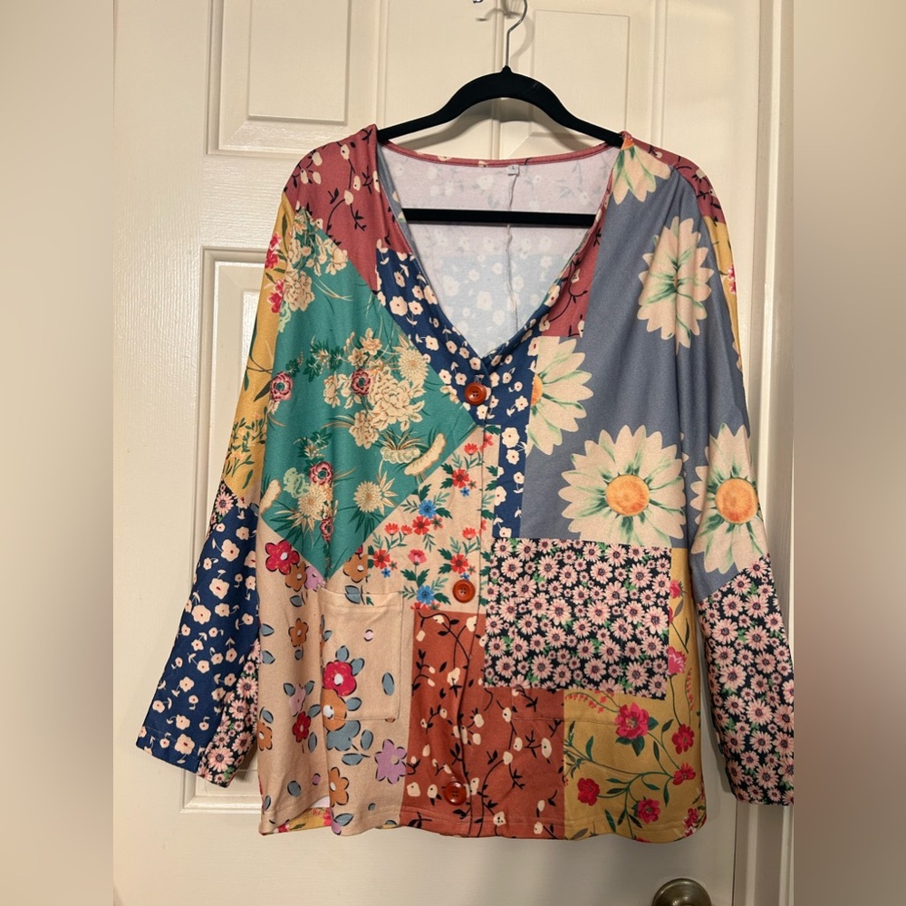 Cárdigan multicolor floral design patchworks size L